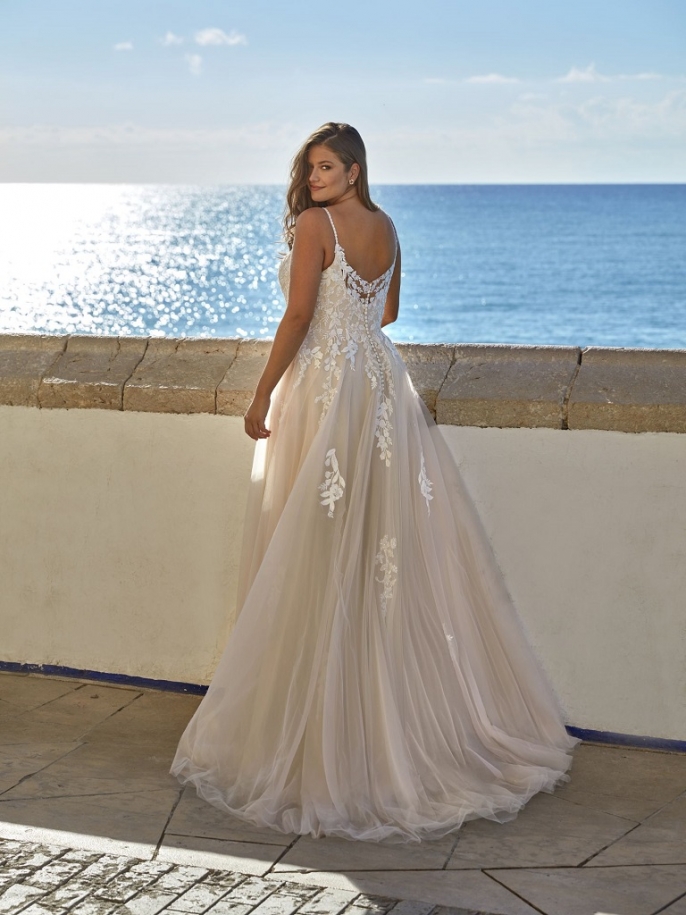 Amelie 35027 back.jpg